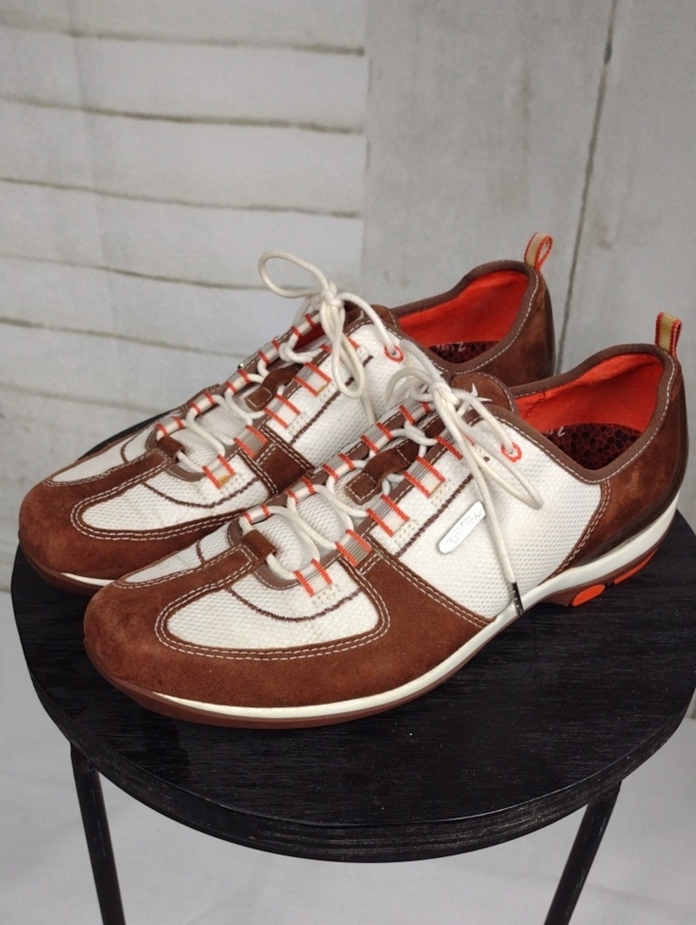 Aetrex Brown & White Casual Lace-Up Sneakers
